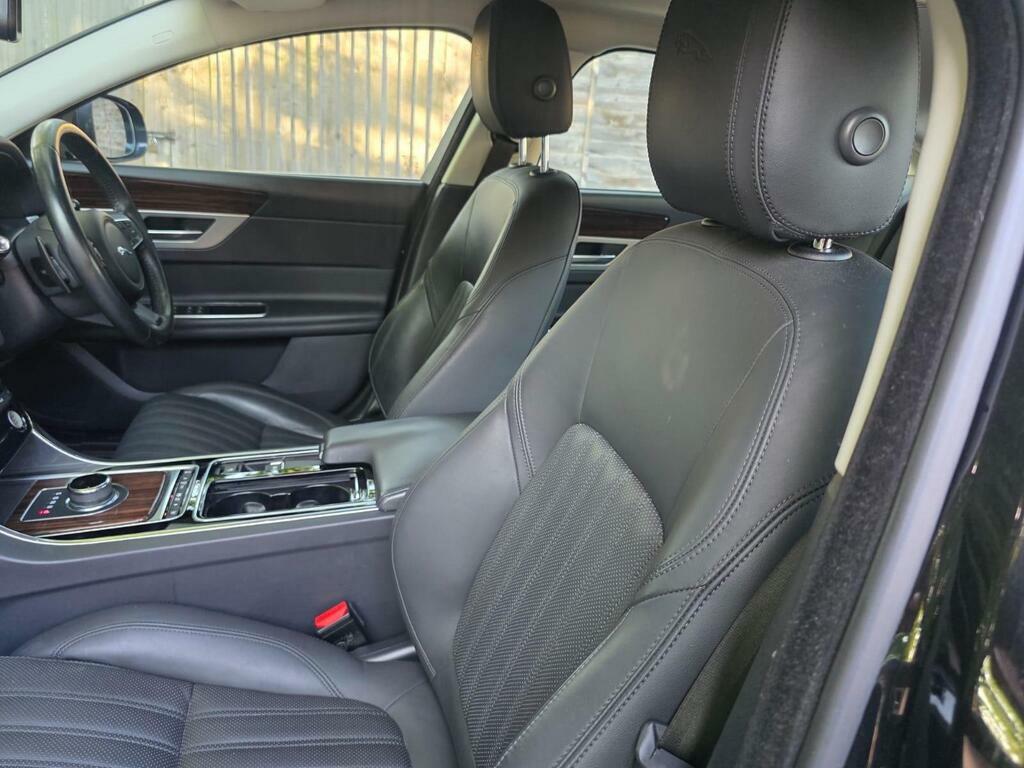 Jaguar XF Prestige Blue #77