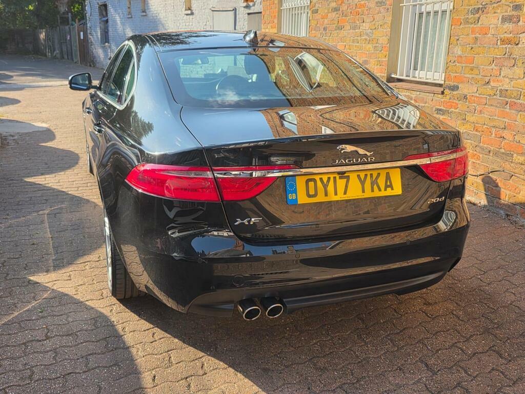 Jaguar XF 2.0D Portfolio Euro 6 S S Black #4