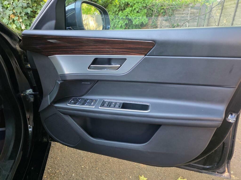 Jaguar XF Prestige Blue #46