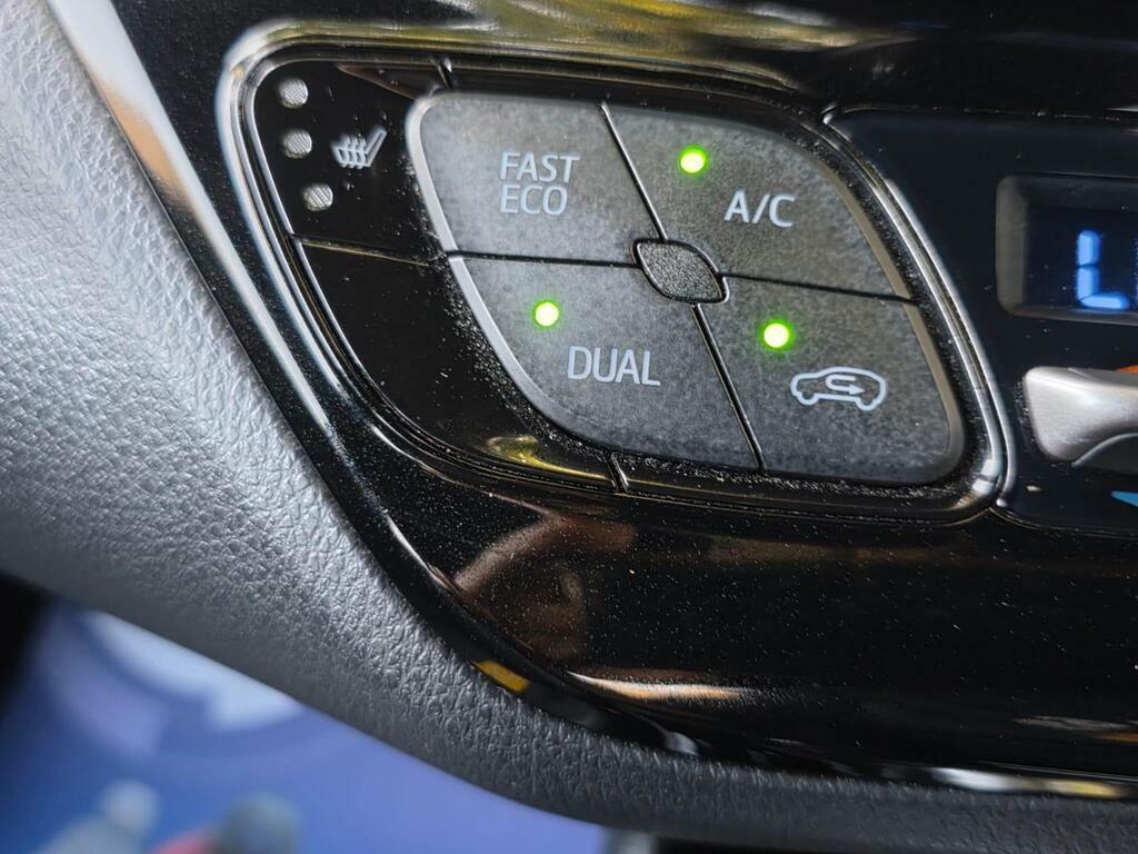 Toyota C-Hr Dynamic Silver #31