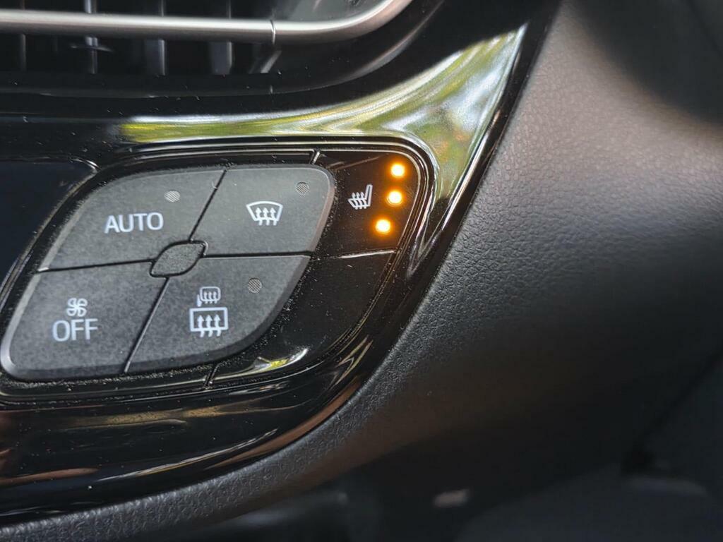 Toyota C-Hr Dynamic Silver #27