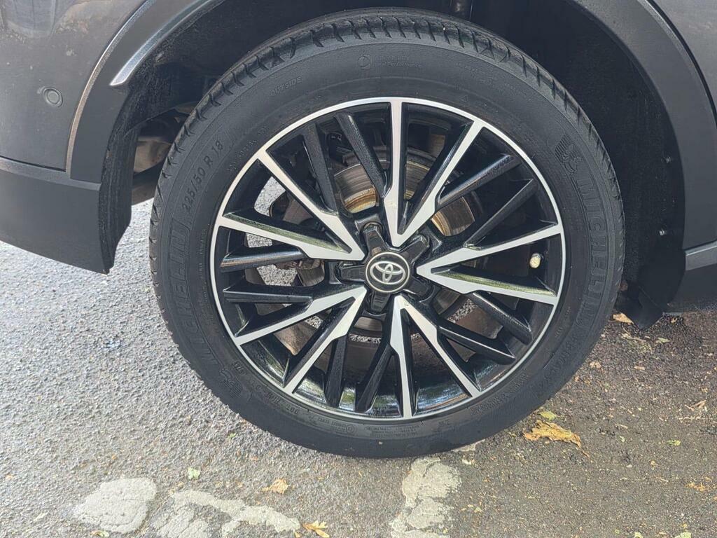 Toyota C-Hr Dynamic Silver #42
