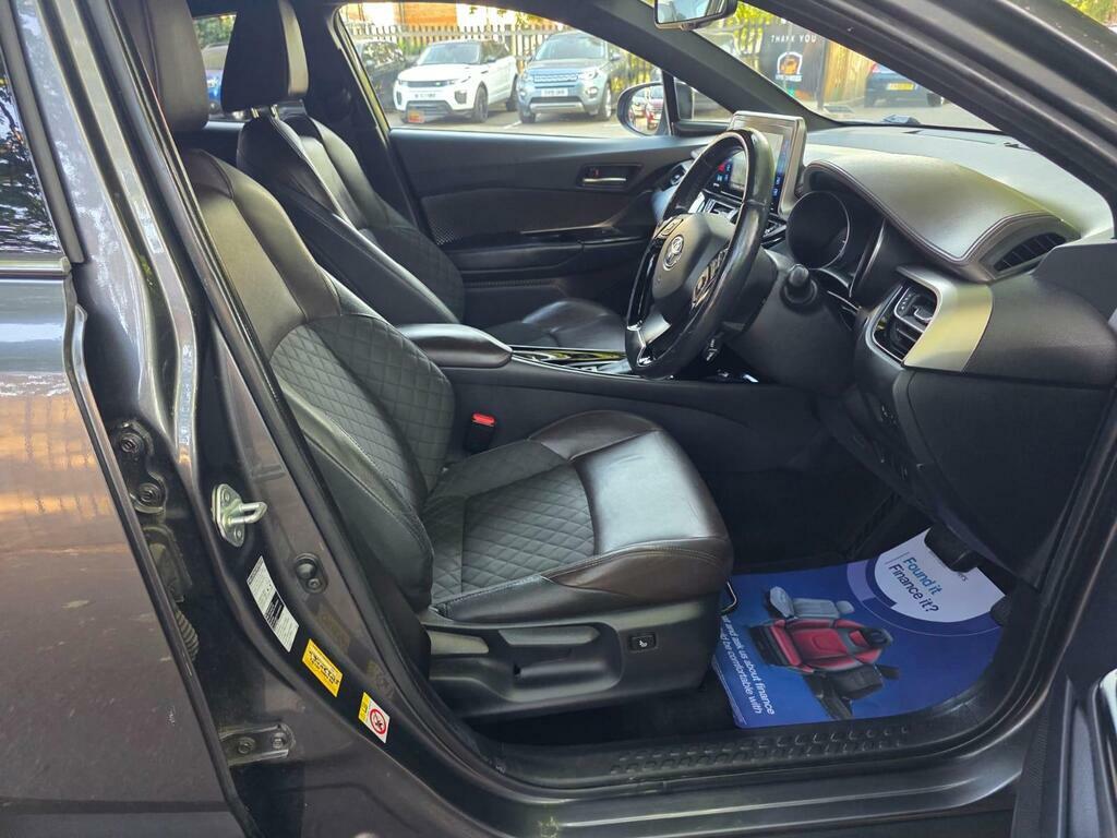 Toyota C-Hr Dynamic Silver #13