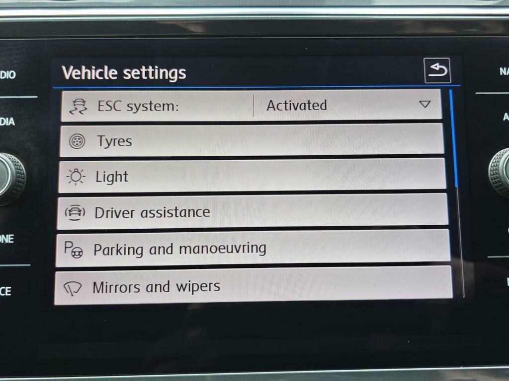 Volkswagen Tiguan Allspace R-line Tech Black #52
