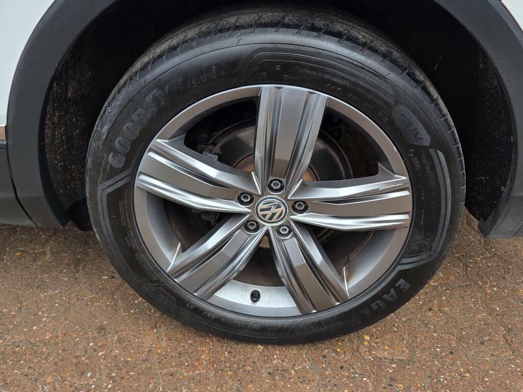 Volkswagen Tiguan Allspace R-line Tech Black #47