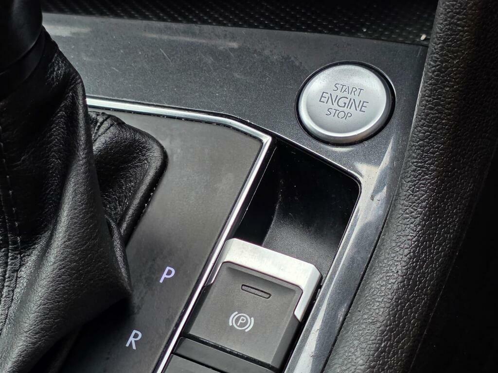 Volkswagen Tiguan Allspace R-line Tech Black #35