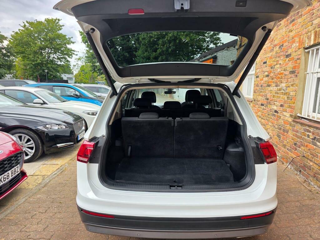 Volkswagen Tiguan Allspace R-line Tech Black #77