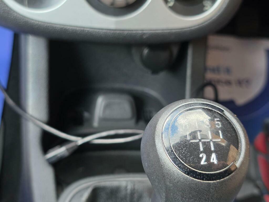 Vauxhall Corsa Hatchback 1.4 16V Se Euro 5 Silver #11
