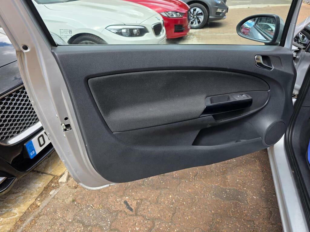 Vauxhall Corsa Hatchback 1.4 16V Se Euro 5 Silver #28