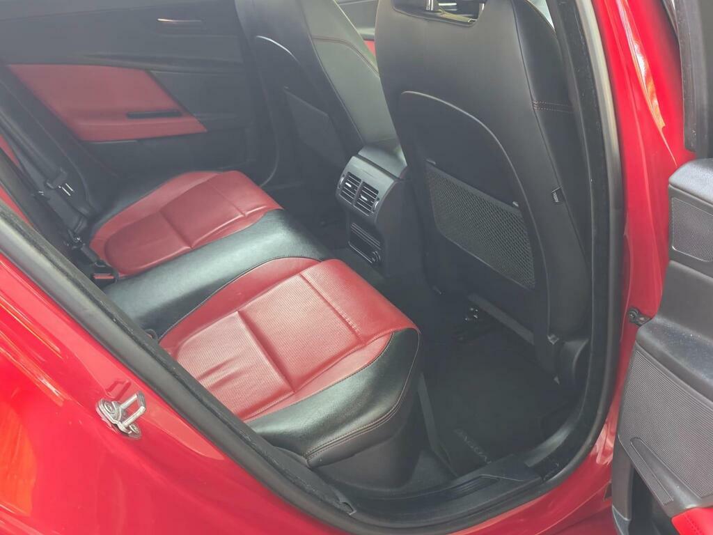 Jaguar XE R-sport Black #20