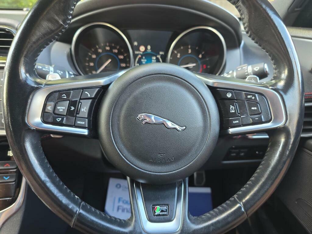 Jaguar XE R-sport Black #59