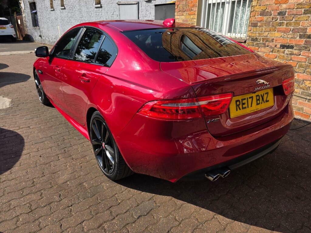 Jaguar XE R-sport Black #8
