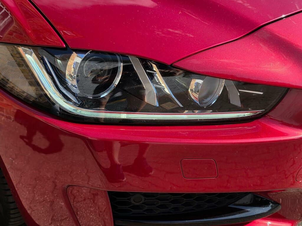 Jaguar XE R-sport Black #65
