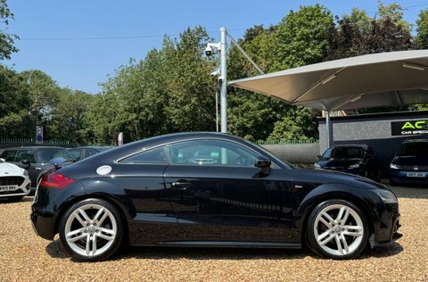 Audi TT 2.0 Tfsi S Black #5