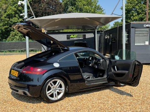 Audi TT 2.0 Tfsi S Black #3