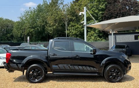 Nissan Navara 2.3 Dci N-guard Black #6