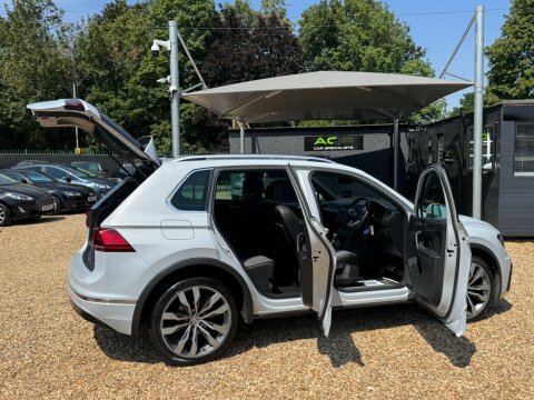 Volkswagen Tiguan 2L Se Navigation Black #14