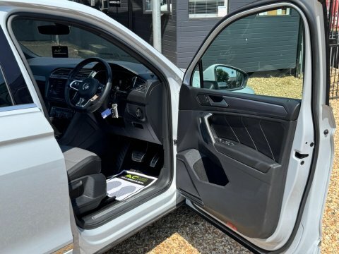 Volkswagen Tiguan 2L Se Navigation Black #15