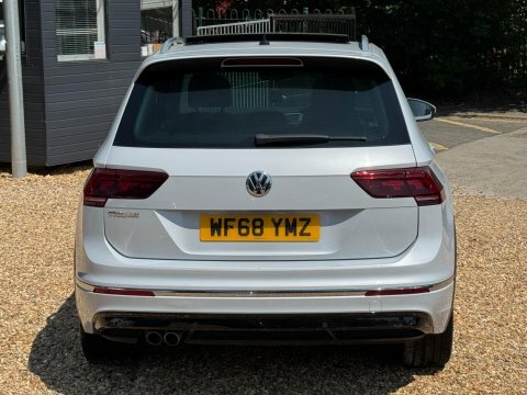Volkswagen Tiguan 2L Se Navigation Black #7