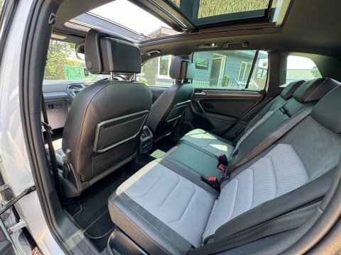 Volkswagen Tiguan 2L Se Navigation Black #26