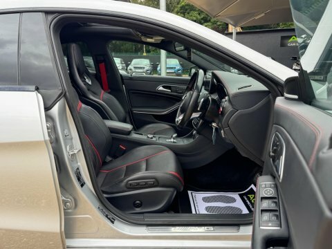 Mercedes-Benz CLA Class Saloon White #15