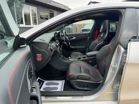 Mercedes-Benz CLA Class Saloon White #26