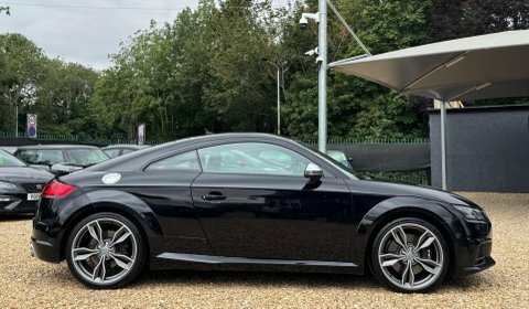 Audi TT 2.0 Tfsi Roadster Black #6