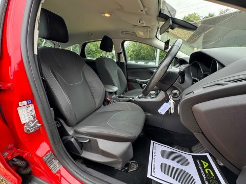 Ford Focus 1.0T Ecoboost Zetec OY15GZB Red #3