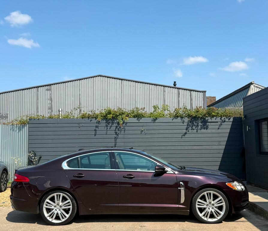 Jaguar XF 3.0D V6 Portfolio Euro 5 OO03CCP Red #3