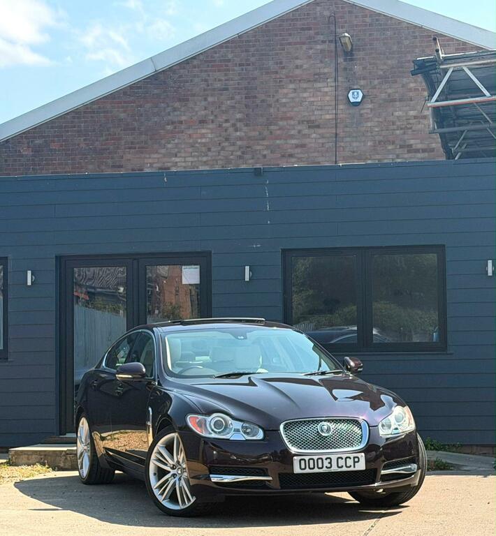 Jaguar XF 3.0D V6 Portfolio Euro 5 OO03CCP Red