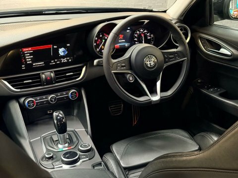 Alfa Romeo Giulia 2.1 Giulia Speciale Black #2