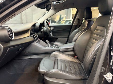 Alfa Romeo Giulia 2.1 Giulia Speciale Black #6