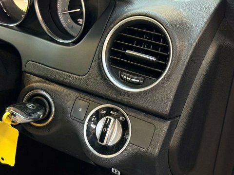 Mercedes-Benz C Class #28