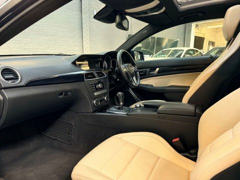 Mercedes-Benz C Class #13