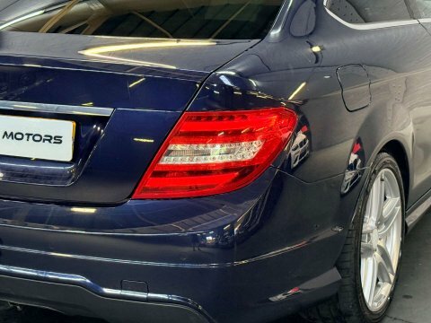 Mercedes-Benz C Class #37