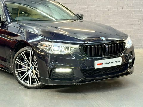 BMW 5 Series 2.0 530E M YK68FYV Black #4