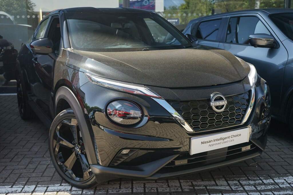 Nissan Juke 1.6 Hybrid Tekna OV75FWY Black