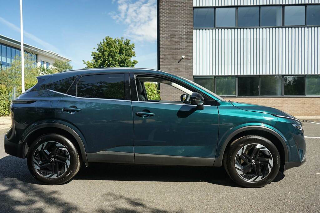 Nissan Qashqai 1.3 Dig-t Mh N-connecta OV75AHD Green #4