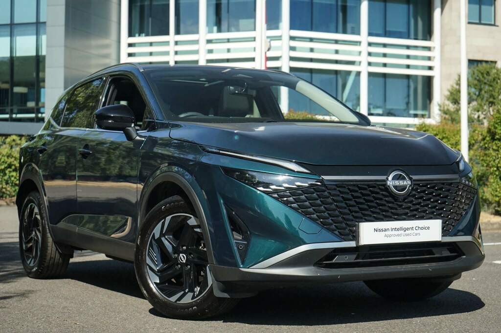 Nissan Qashqai 1.3 Dig-t Mh N-connecta OV75AHD Green
