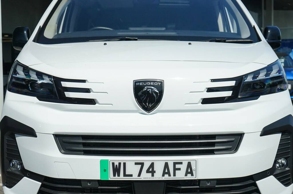 Peugeot e-Traveller 100Kw Allure Standard 8 Seat 75Kwh White #6