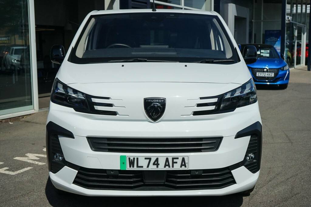 Peugeot e-Traveller 100Kw Allure Standard 8 Seat 75Kwh White #3