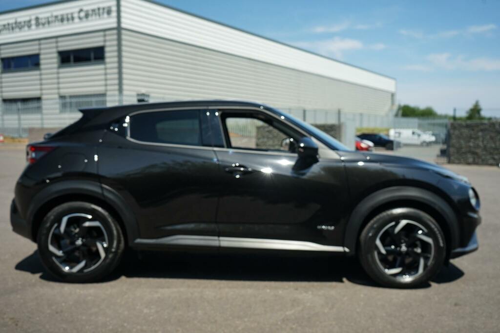 Nissan Juke 1.6 Hybrid N-connecta Black #3