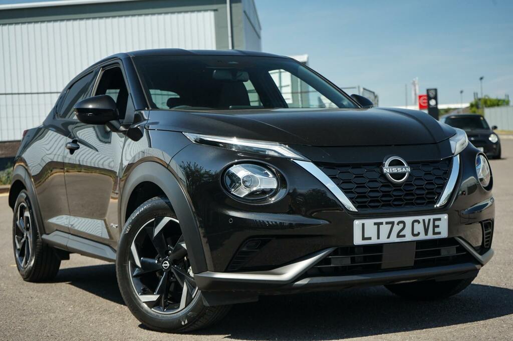 Nissan Juke 1.6 Hybrid N-connecta Black