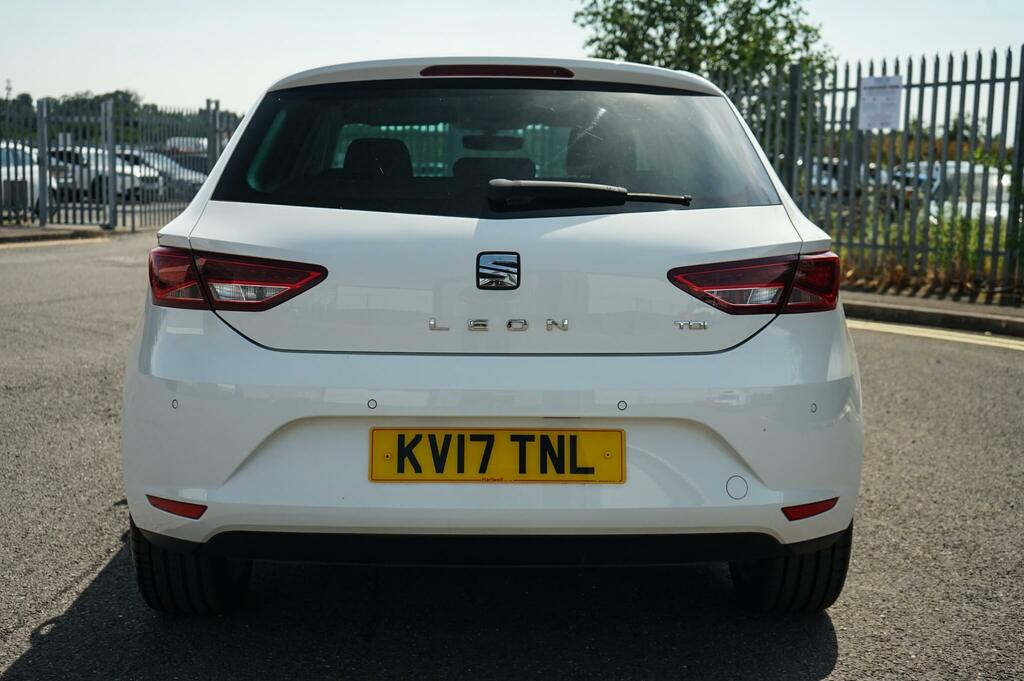 Seat Leon 1.6 Tdi 110 Se Dynamic Technology White #4