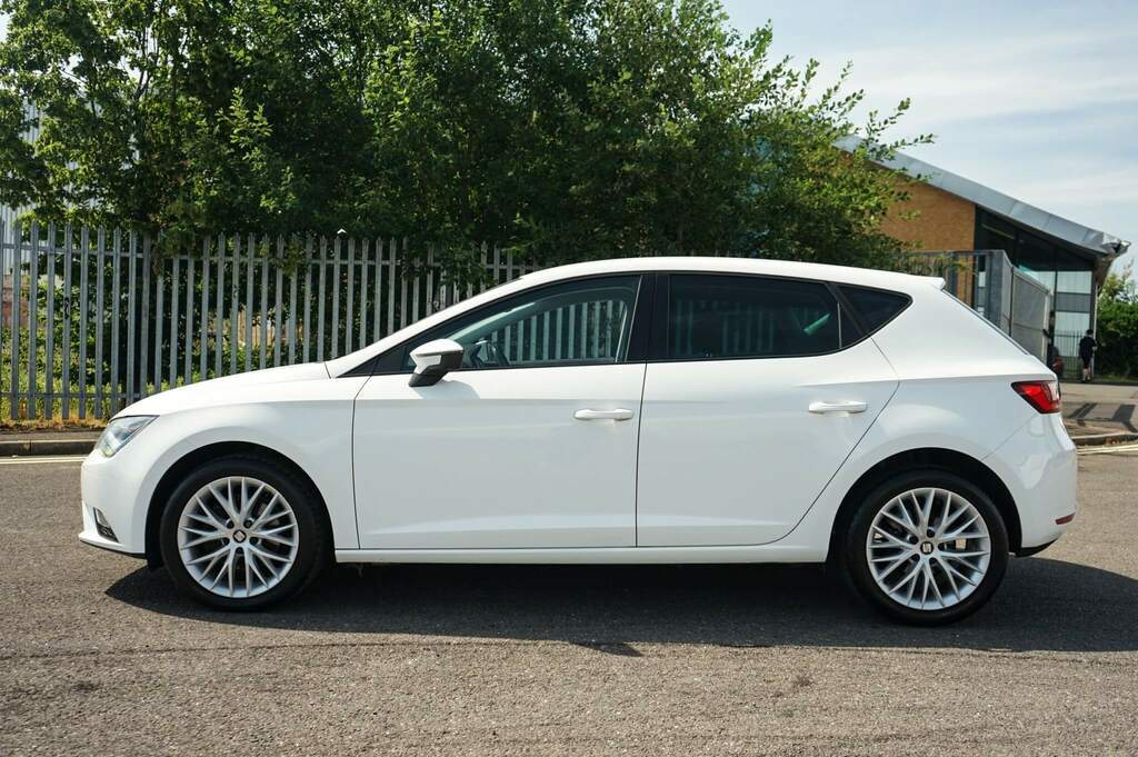 Seat Leon 1.6 Tdi 110 Se Dynamic Technology White #6