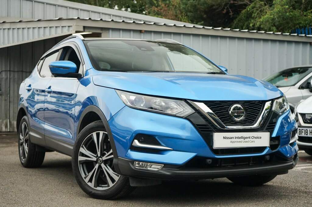 Nissan Qashqai 1.2 Dig-t N-connecta Xtronic Blue