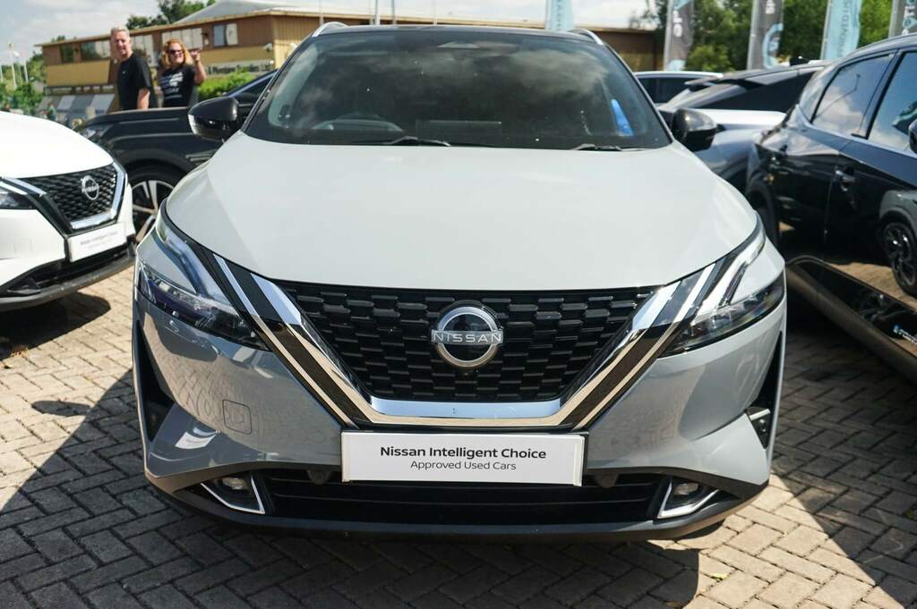 Nissan Qashqai 1.3 Dig-t Mh 158 Tekna BA72HVE Grey #6