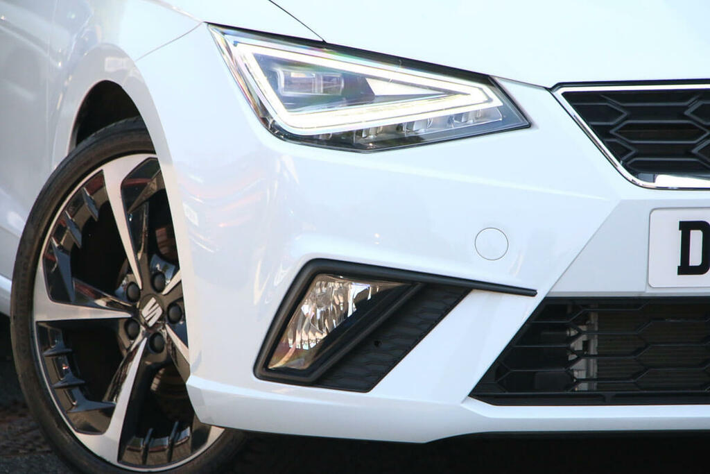 Seat Ibiza 1.0 Tsi 110 Fr Sport Ez Dsg DG24EXB White #4