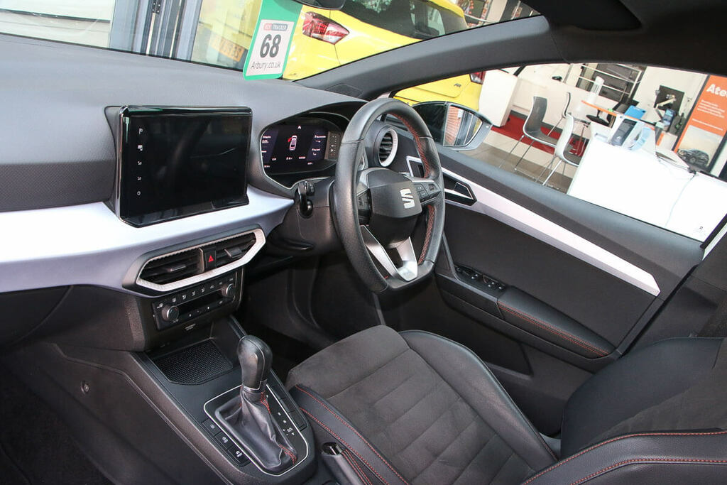 Seat Ibiza 1.0 Tsi 110 Fr Sport Ez Dsg DG24EXB White #2