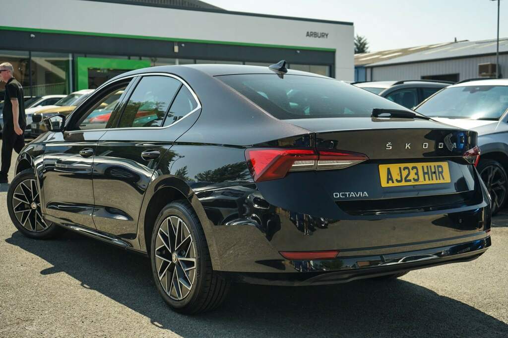 Skoda Octavia 1.5 Tsi Se L Black #2